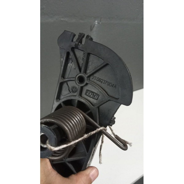 Pedal Embreagem Sandero 07/14 Sem Cava De Mola