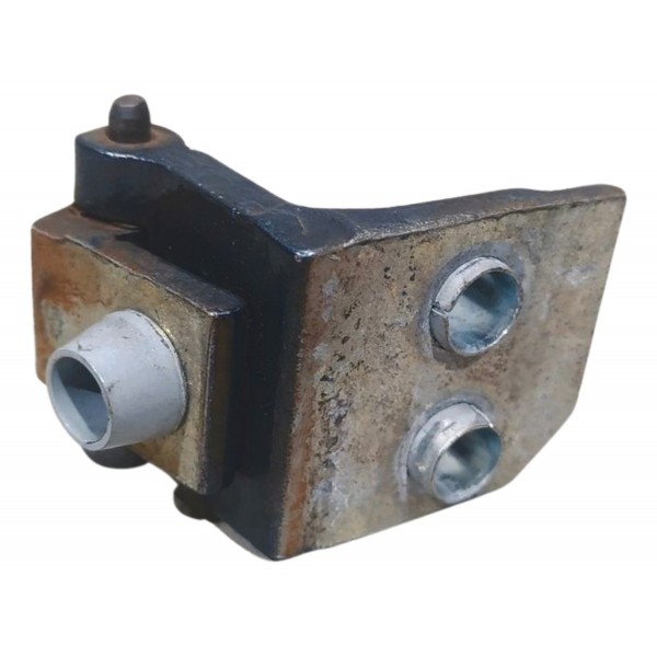 Dobradiça Inferior Porta Dianteira Esquerda Peugeot 206 2008