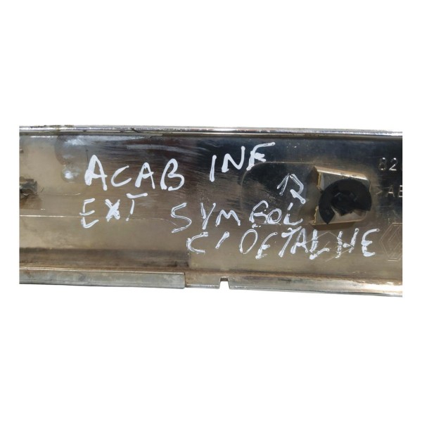 Friso Porta Malas Cromado Renault Symbol 2012 Com Detalhe