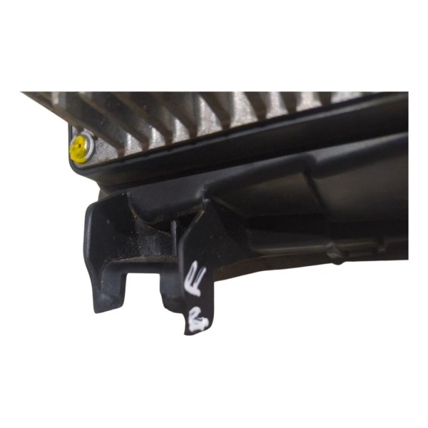 Farol Superior Dlr Direito Renault Kwid 2022 2025 Com Detalh