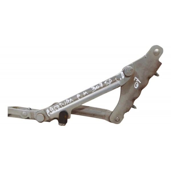 Dobradiça Direita Capo Dianteiro Peugeot 307 Sedan 2007